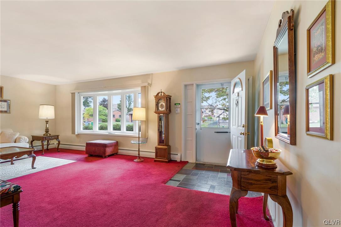 7302 Hillcrest Drive