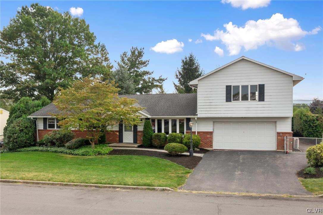 7302 Hillcrest Drive