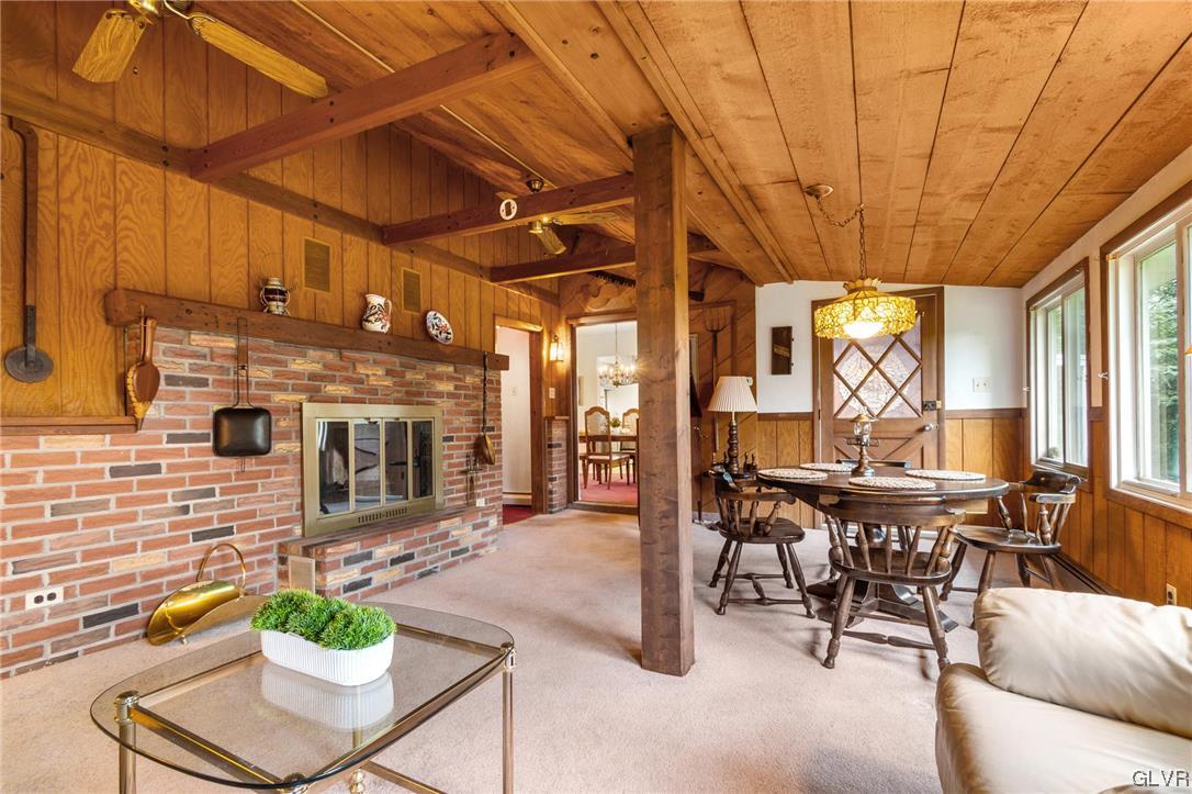 7302 Hillcrest Drive