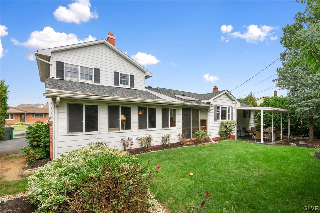 7302 Hillcrest Drive