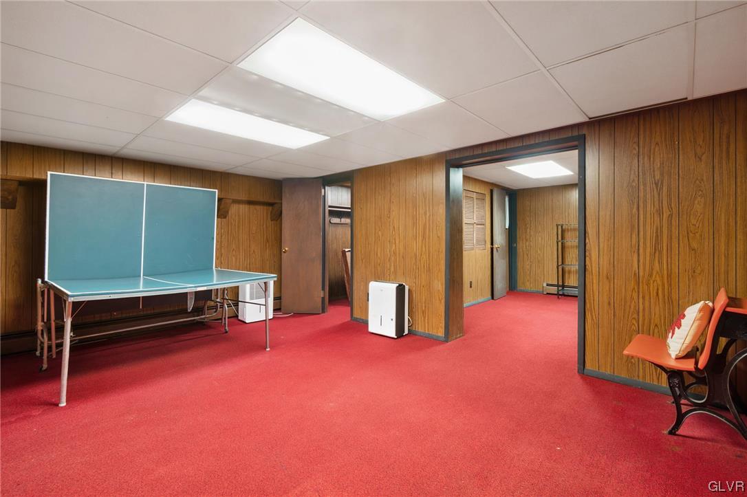 7302 Hillcrest Drive