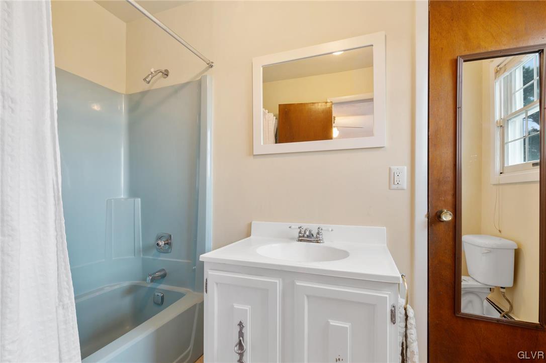 7302 Hillcrest Drive