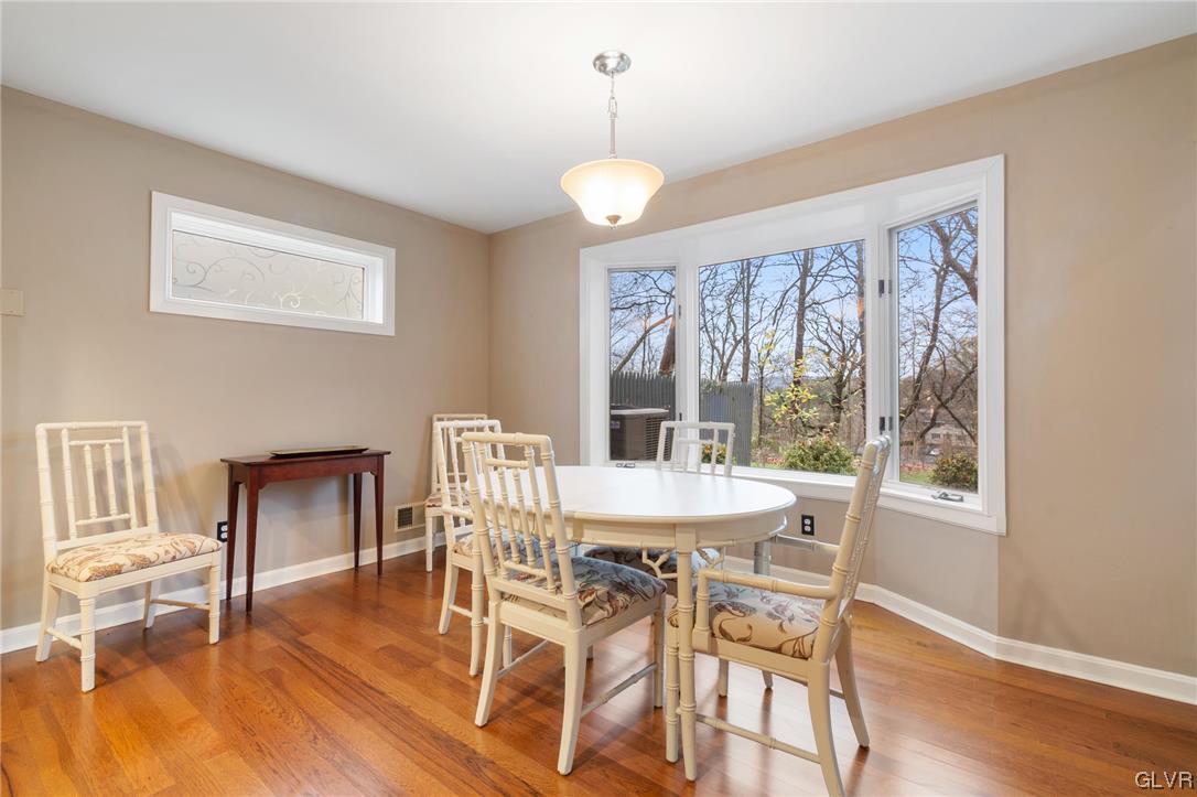 2882 Sheffield Drive