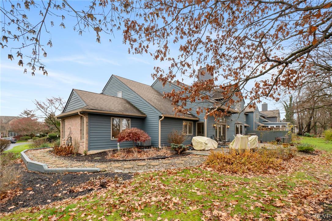 2882 Sheffield Drive