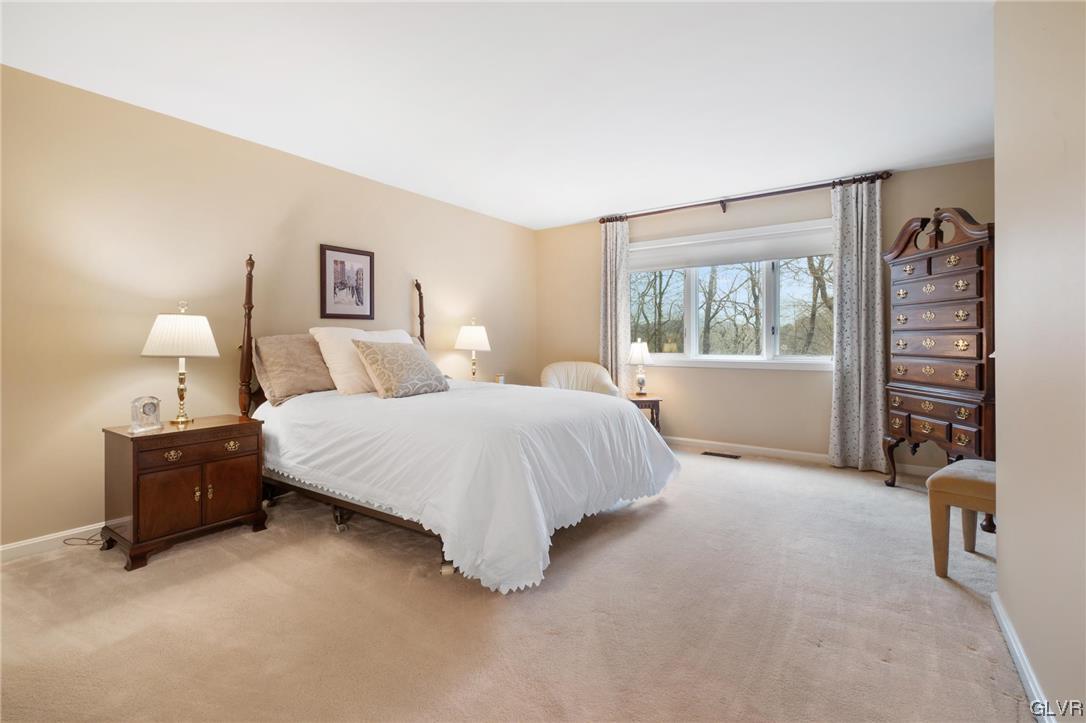 2882 Sheffield Drive