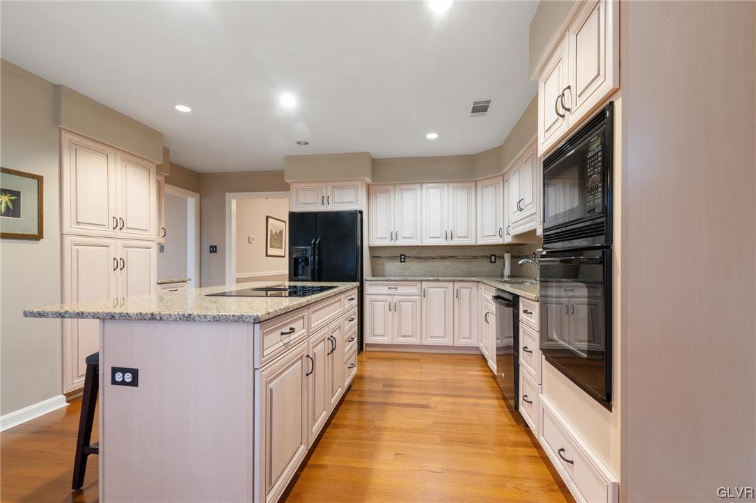 2882 Sheffield Drive