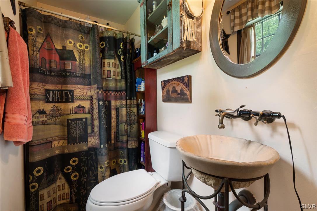 5781 Blue Church Road