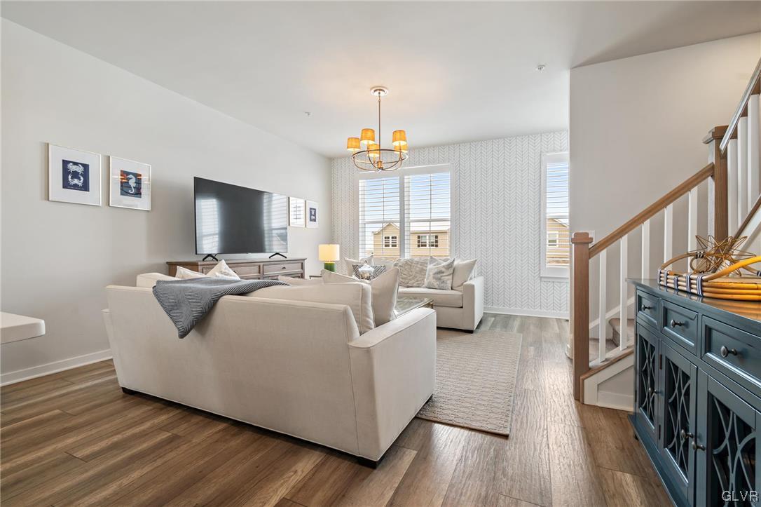 4928 Brookside Court