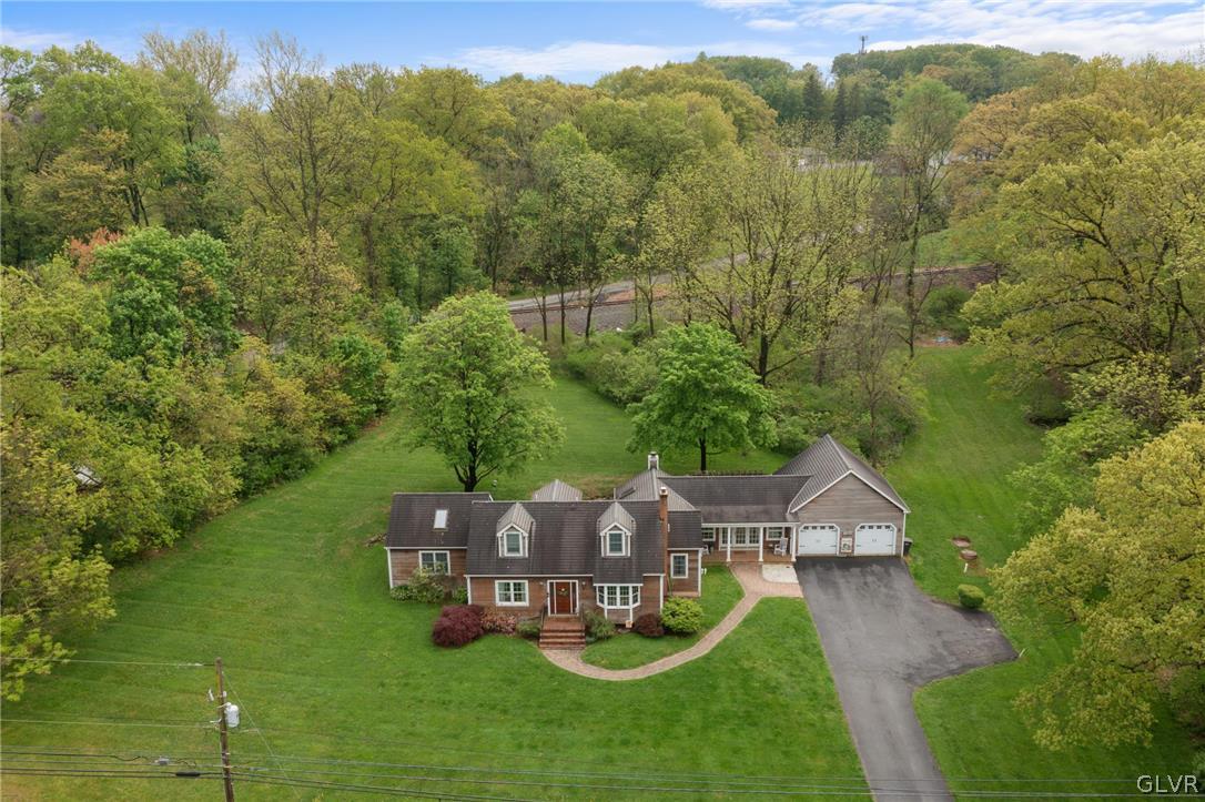 4236 Huckleberry Road