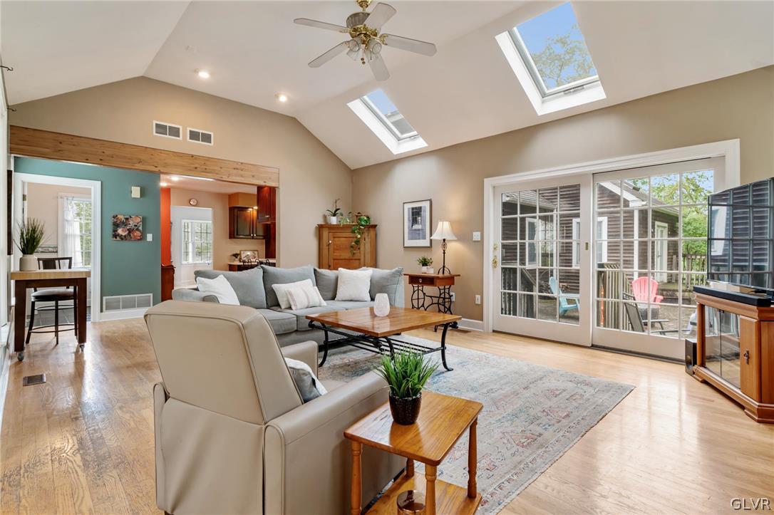 4236 Huckleberry Road