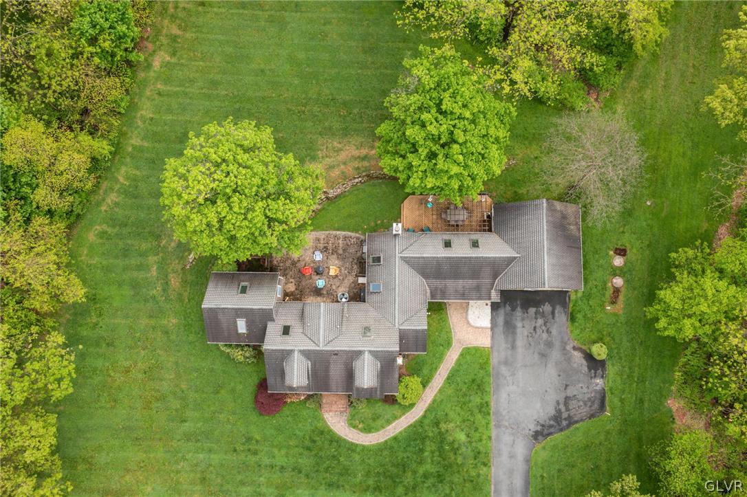 4236 Huckleberry Road