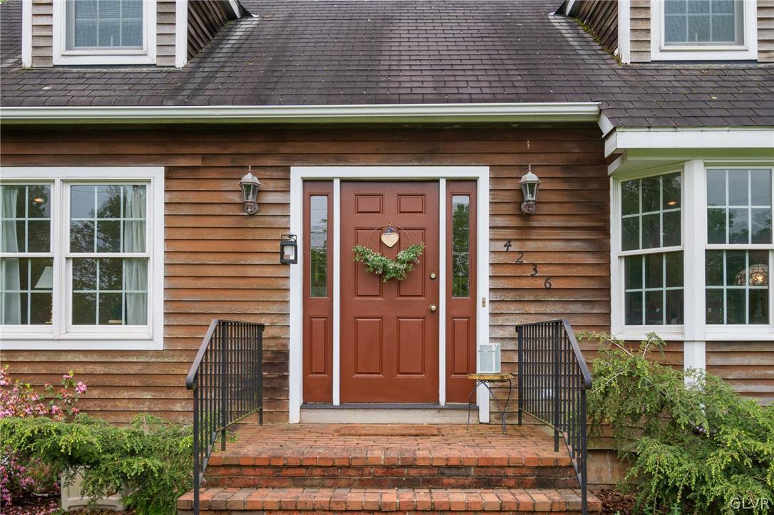 4236 Huckleberry Road