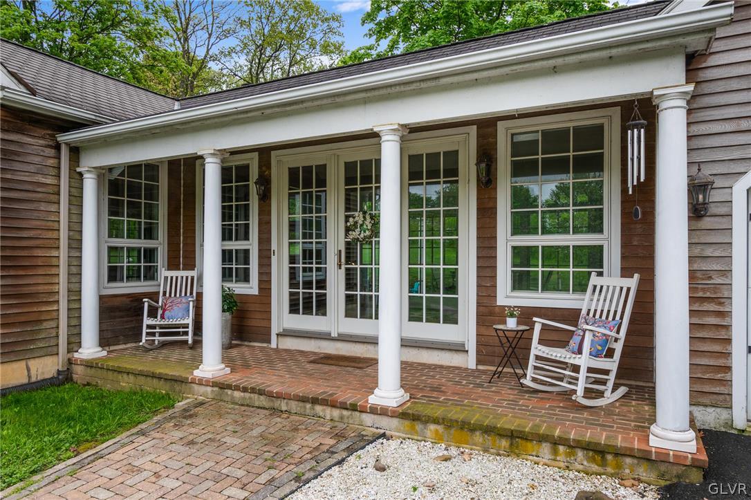 4236 Huckleberry Road