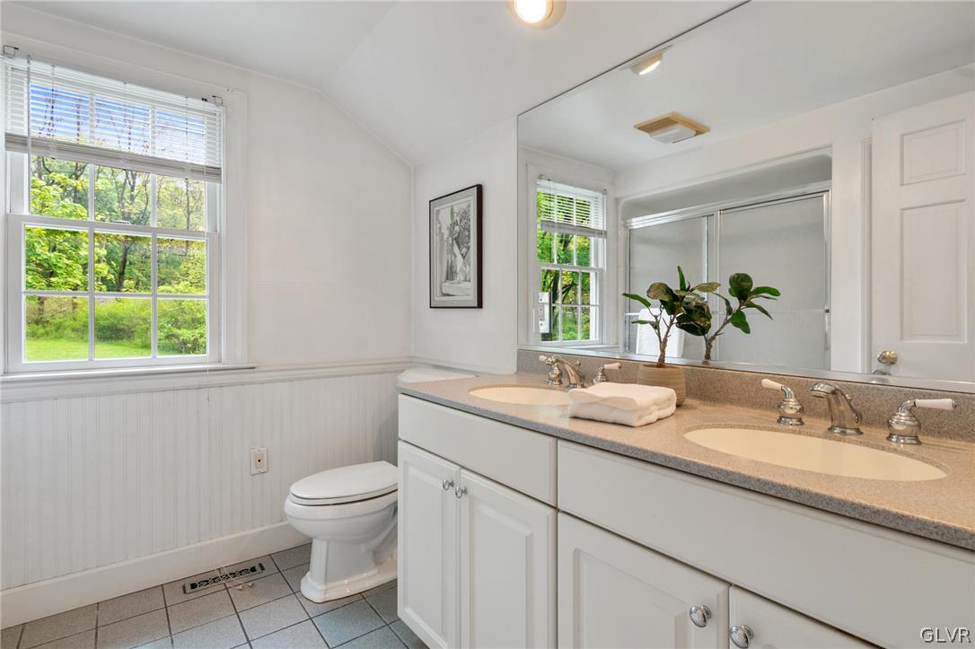 4236 Huckleberry Road