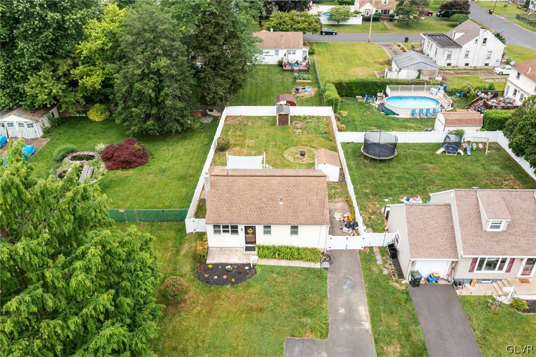 1642 Magnolia Avenue