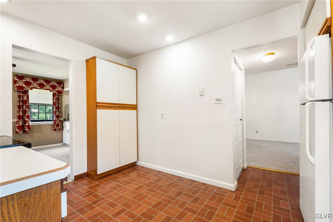 2871 Springhaven Place