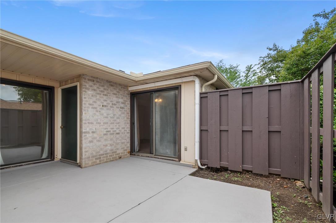 2871 Springhaven Place