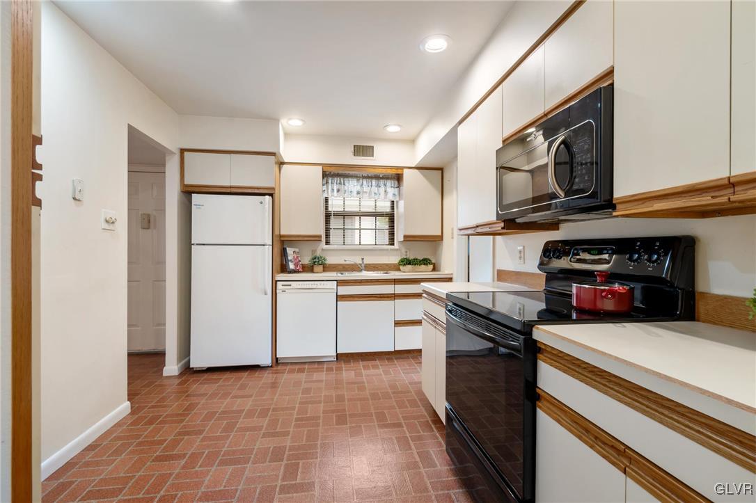 2871 Springhaven Place