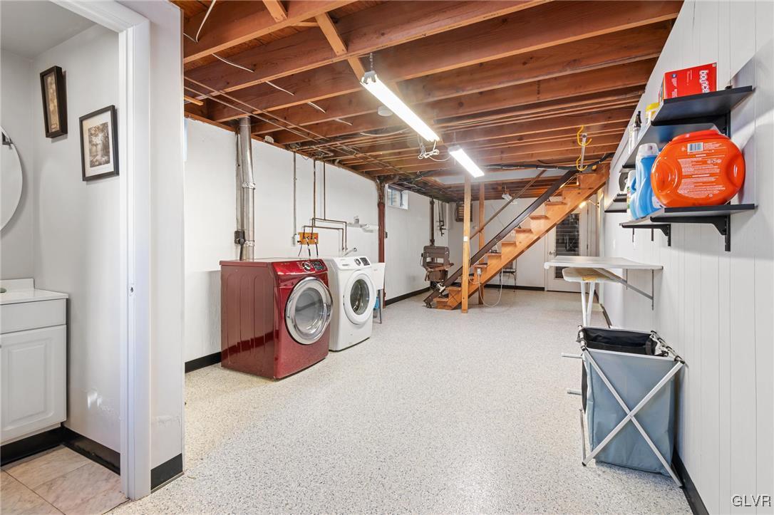 130 North Scenic Street