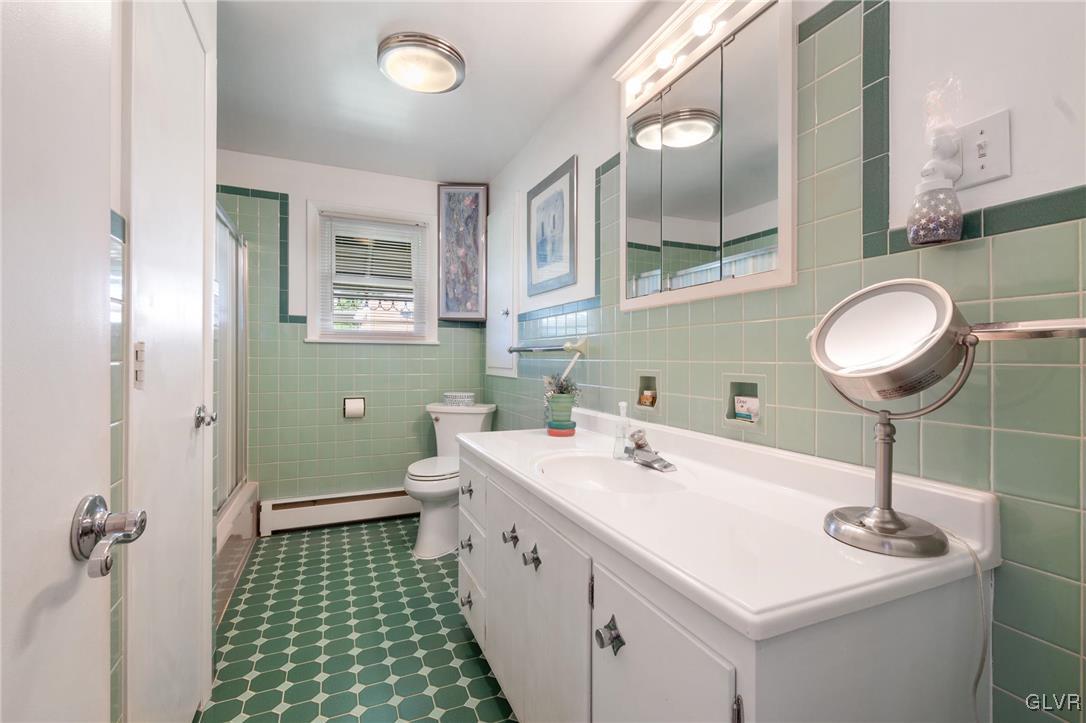 130 North Scenic Street