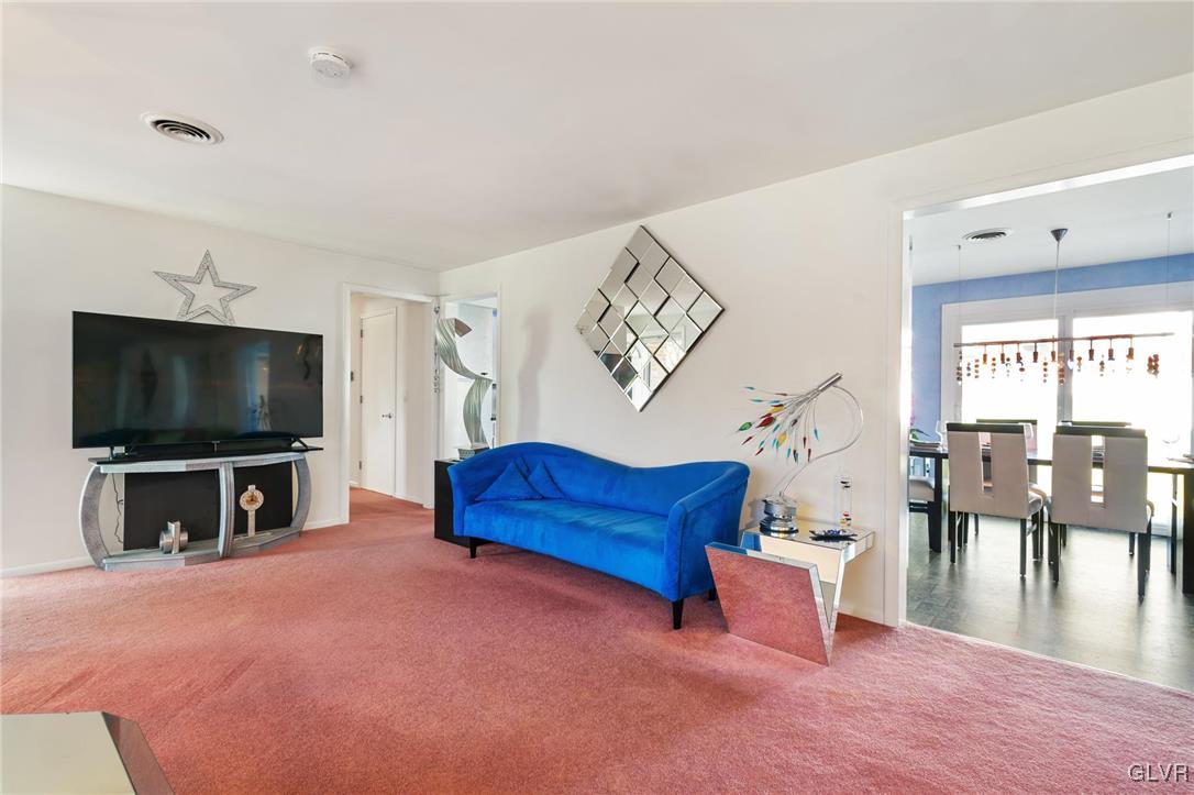 130 North Scenic Street