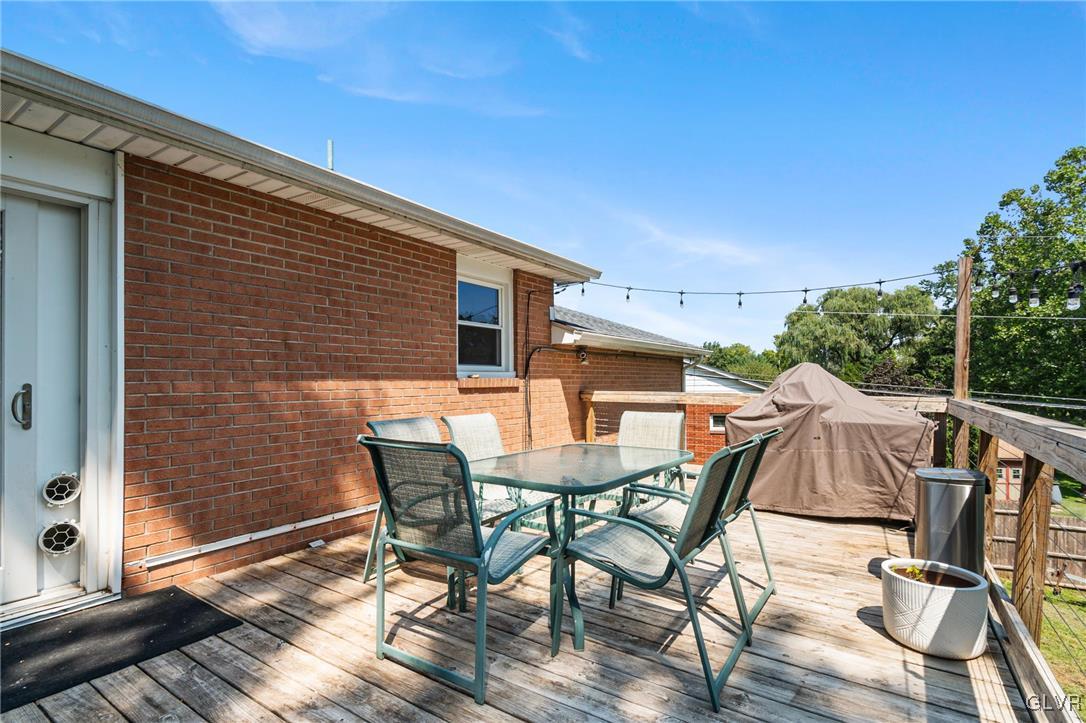 657 Fairmount Street