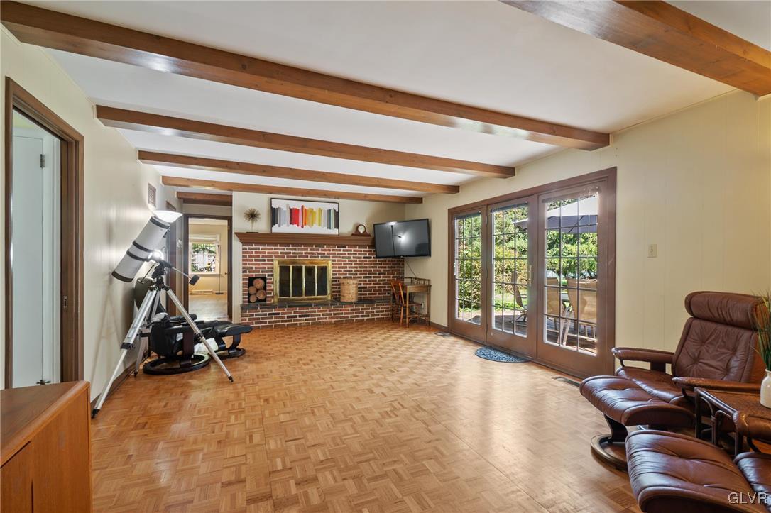 827 Traylor Drive