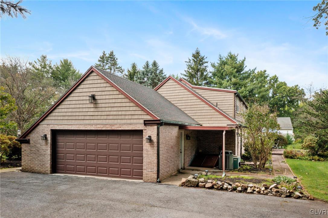 827 Traylor Drive