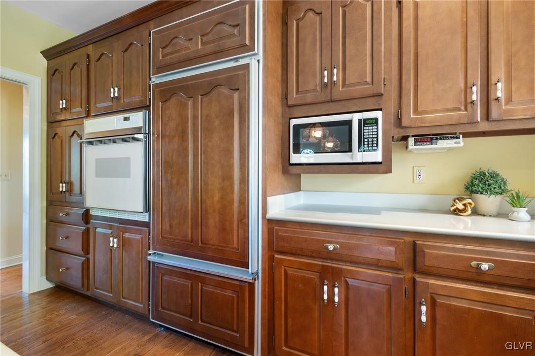 1924 Peach Tree Lane