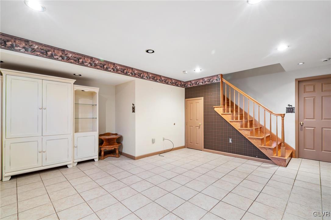 5193 West Hopewell Road