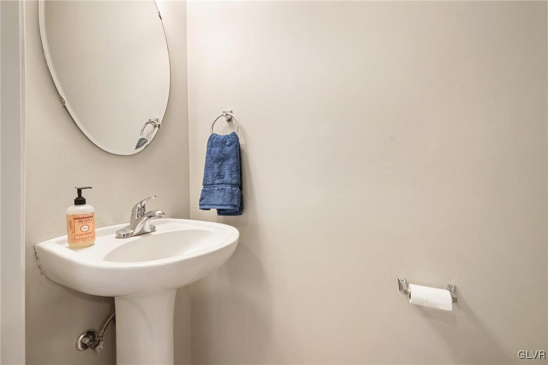 4055 Tournament Court