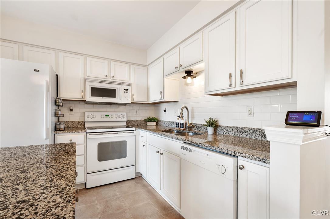 4055 Tournament Court