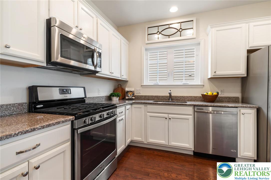 1070 Resolution Drive