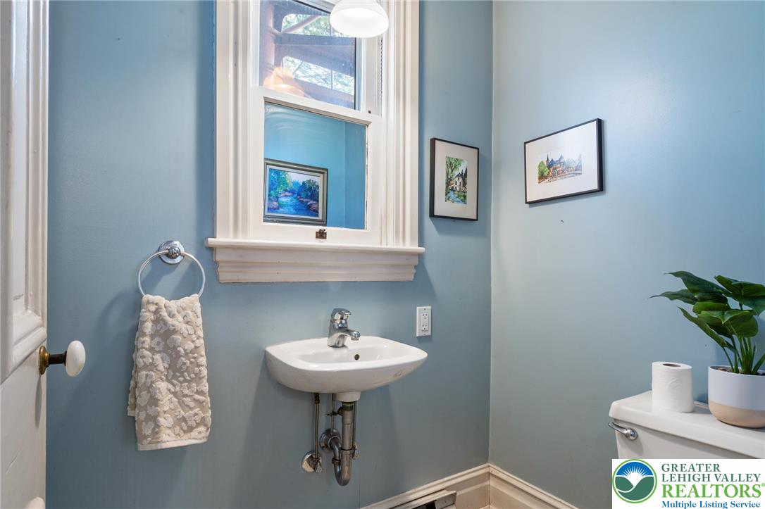 945 West Turner Street