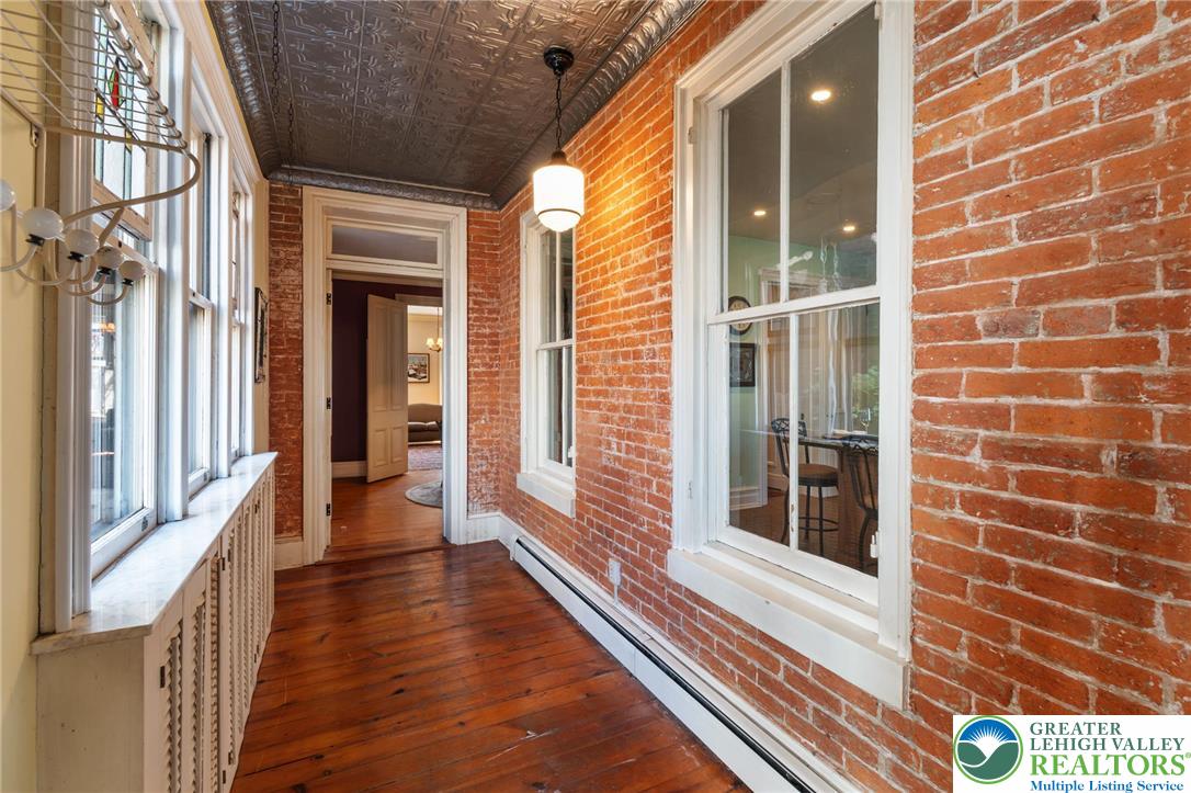 945 West Turner Street