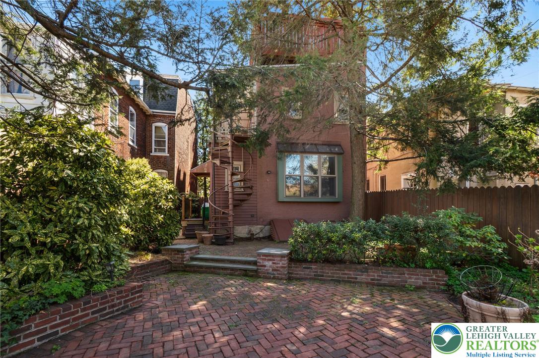 945 West Turner Street