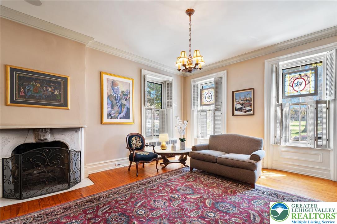 945 West Turner Street