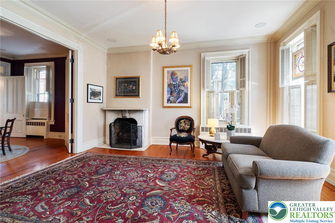 945 West Turner Street