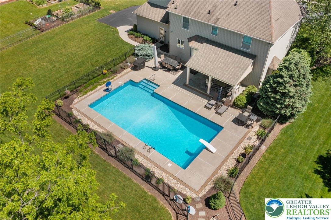 168 Forsythia Lane