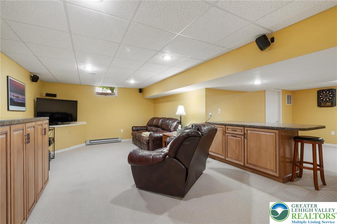 168 Forsythia Lane