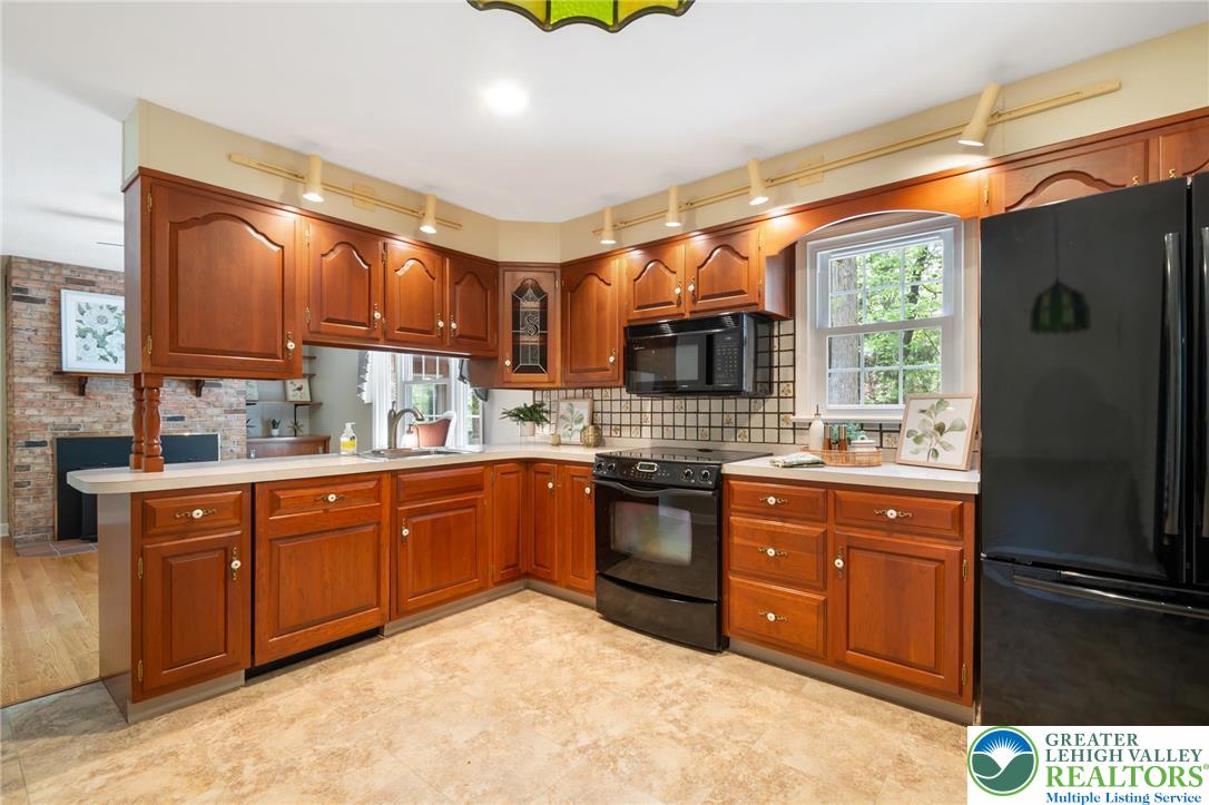 3694 Hawthorne Drive