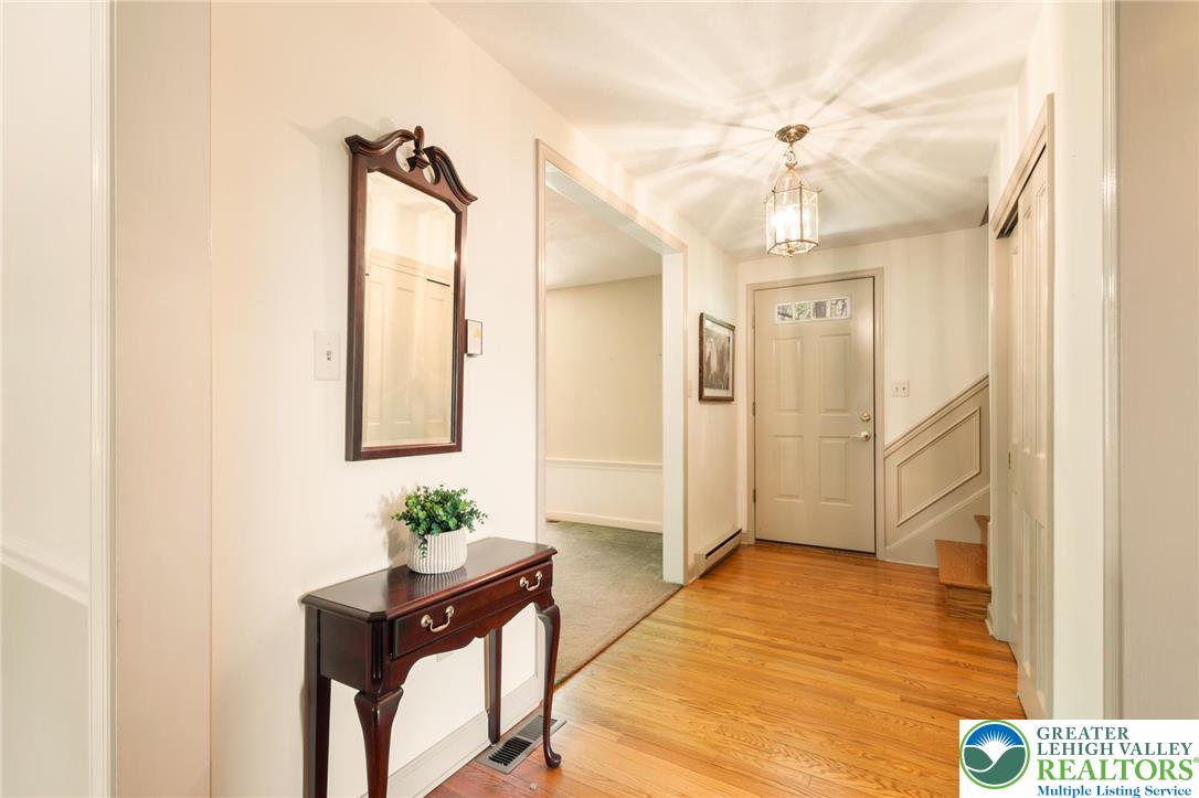 3694 Hawthorne Drive