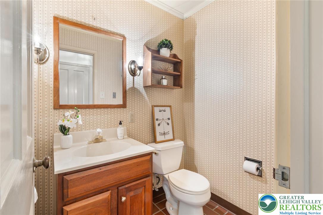 3694 Hawthorne Drive