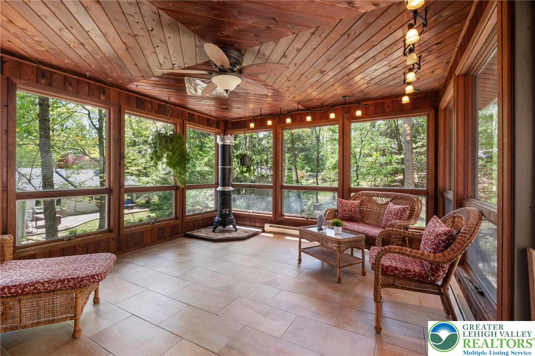 3694 Hawthorne Drive