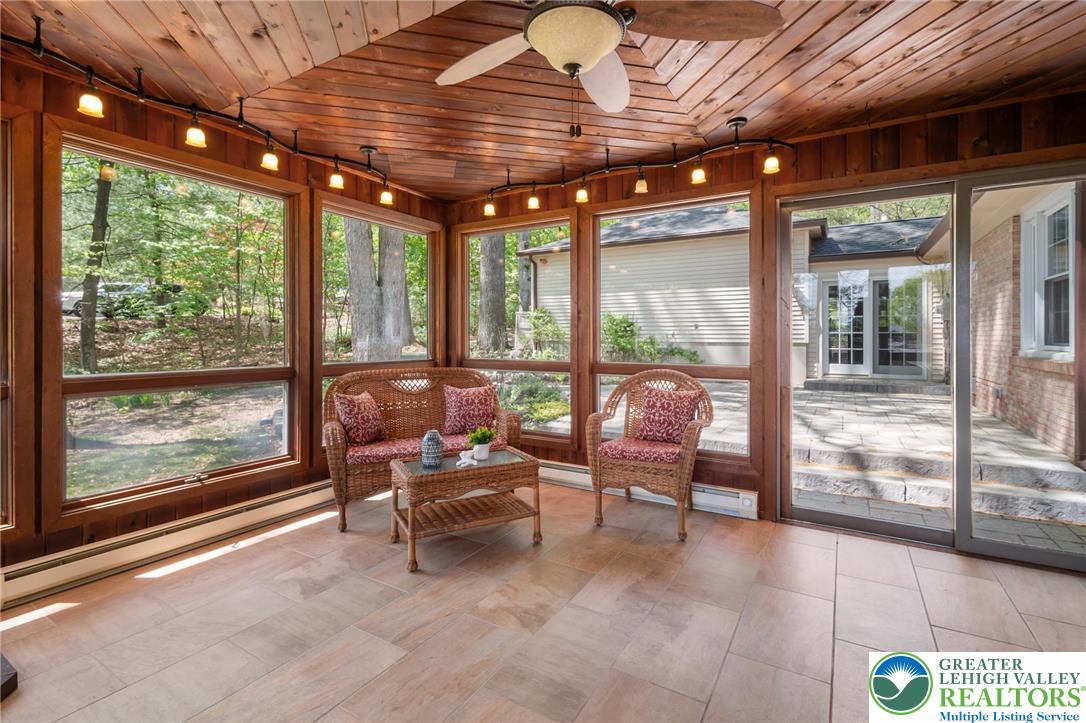 3694 Hawthorne Drive