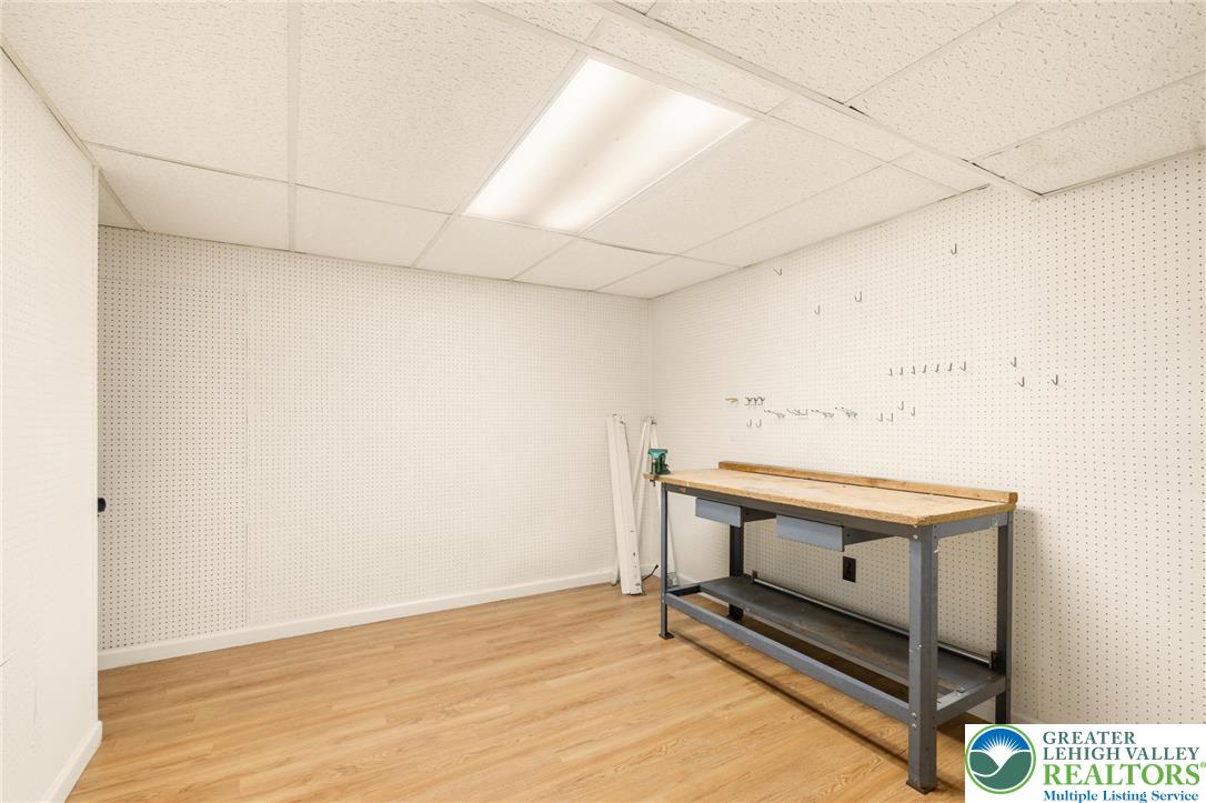 3694 Hawthorne Drive