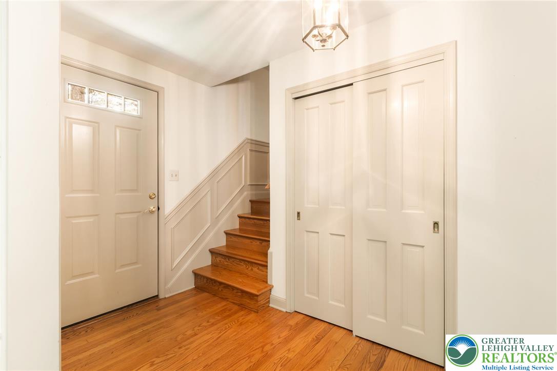 3694 Hawthorne Drive