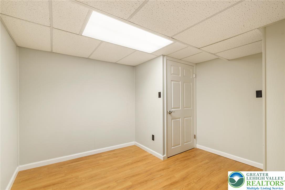 3694 Hawthorne Drive