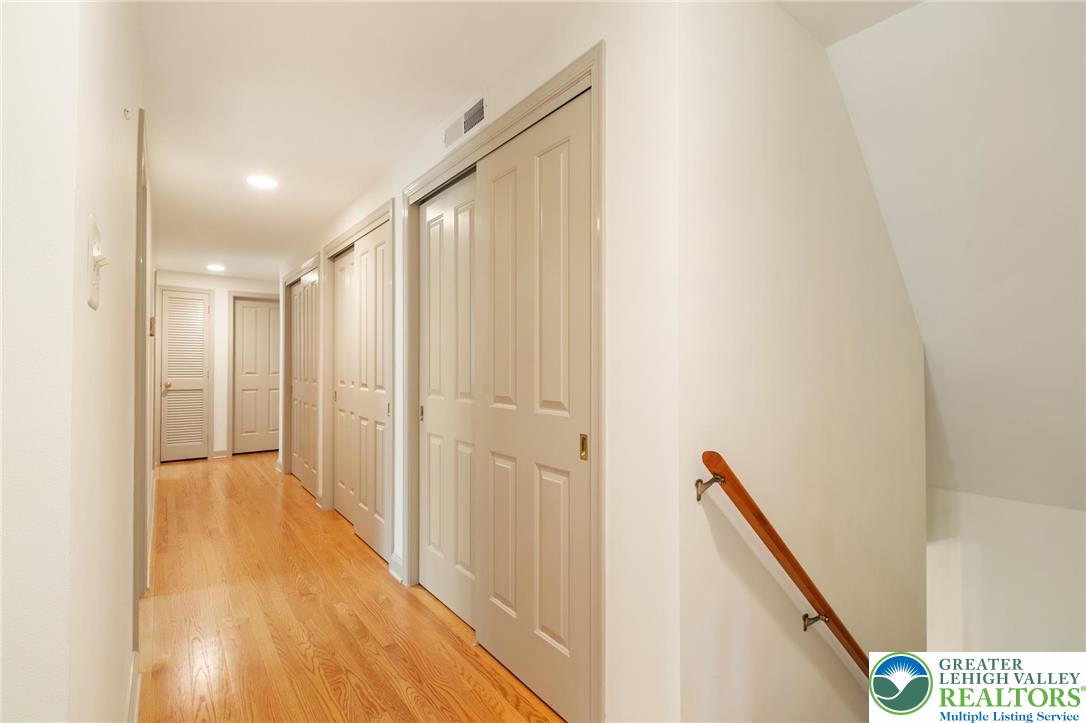 3694 Hawthorne Drive