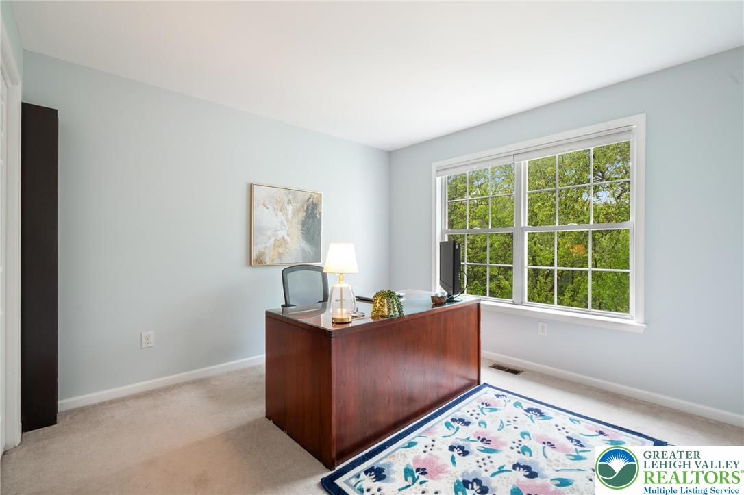 2238 Oakwood Court